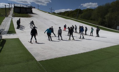 Knockhatch Skiing & Snowboarding School Open Ski Session, Hailsham