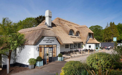 The Potters Heron, Ampfield