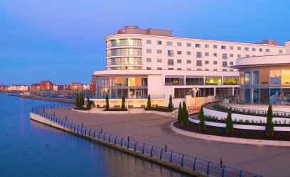Waterfront Southport Hotel, Southport